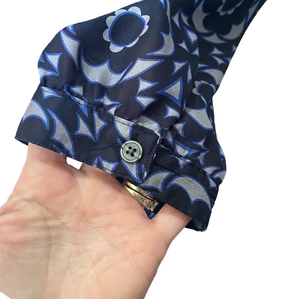 Banana Republic Navy Patterned Button Up Blouse Small - Picture 6 of 12